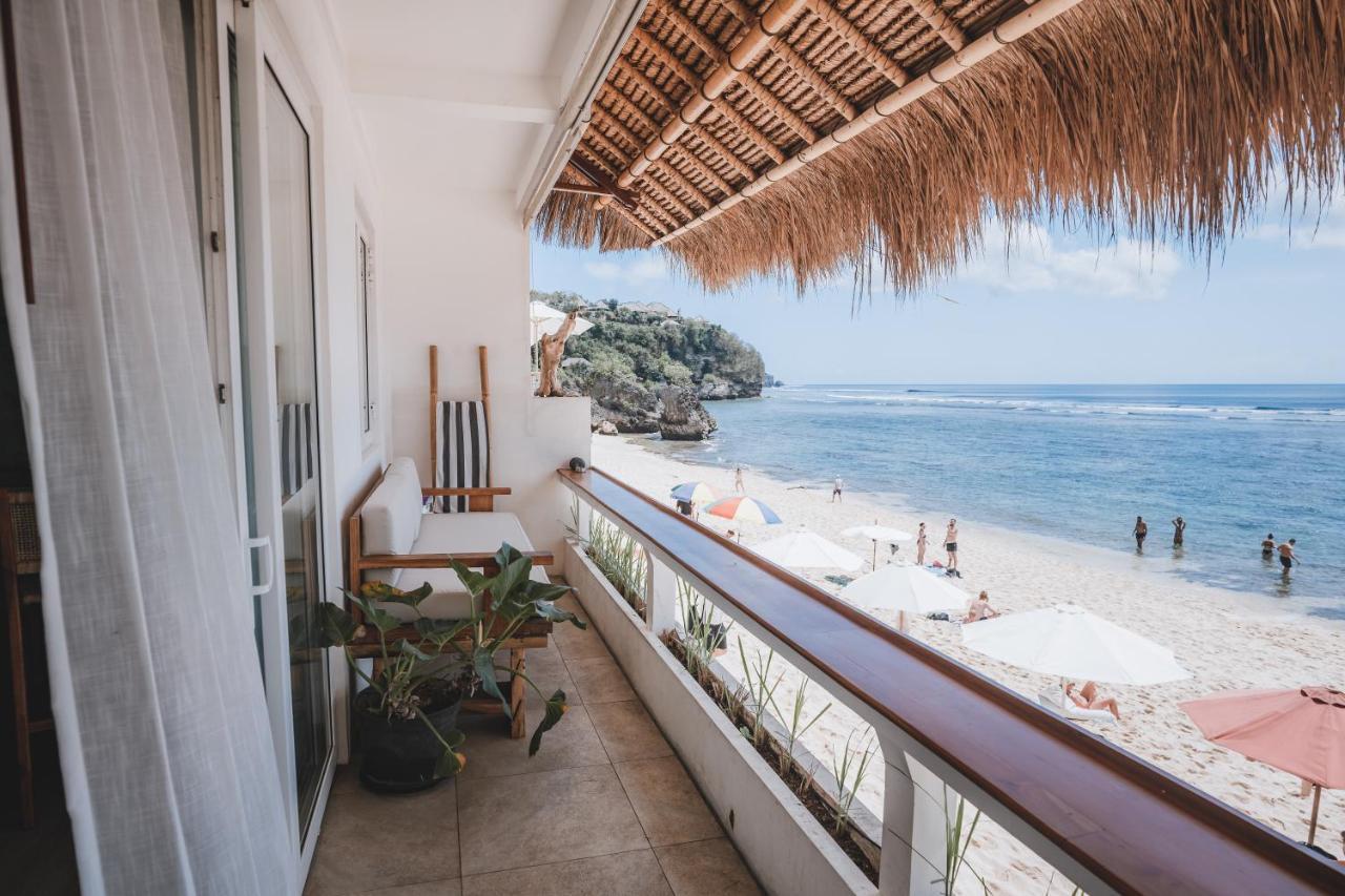 Legends Beachfront Resort Uluwatu Екстериор снимка