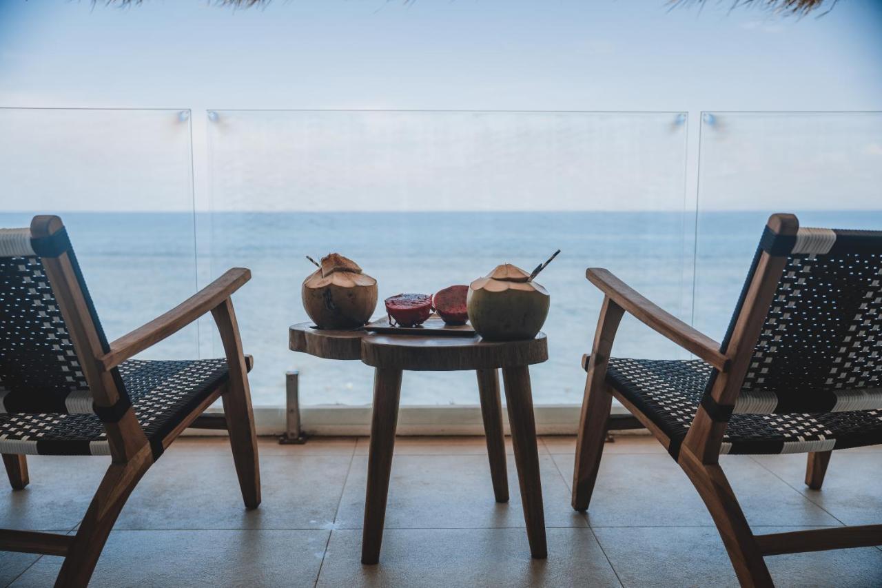 Legends Beachfront Resort Uluwatu Екстериор снимка